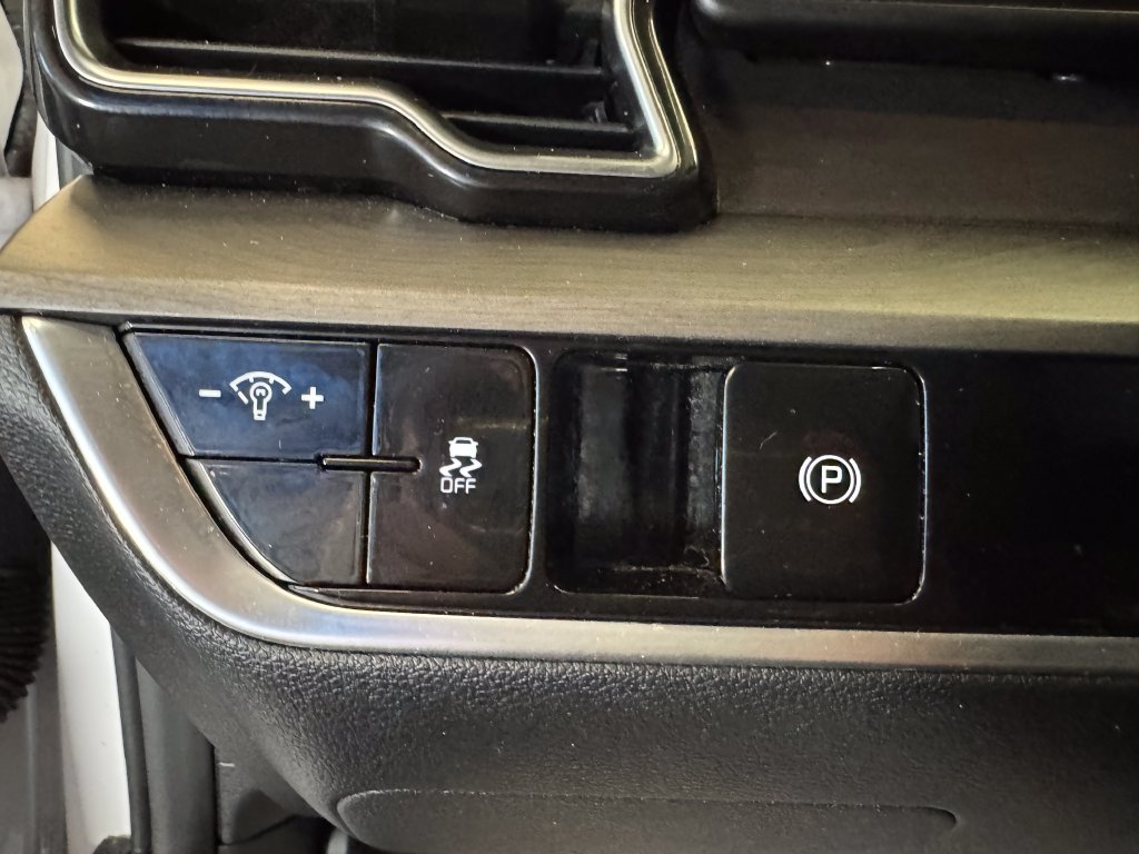 Used 2024 Kia Sportage X-Line AWD/4WD image 18