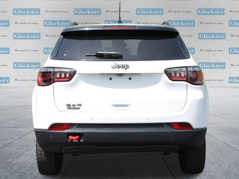 Used 2025 Jeep Compass Trailhawk AWD/4WD image 10