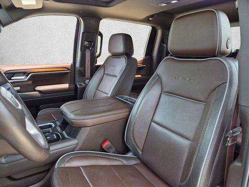 Used 2024 GMC Sierra 1500 Denali AWD/4WD image 14