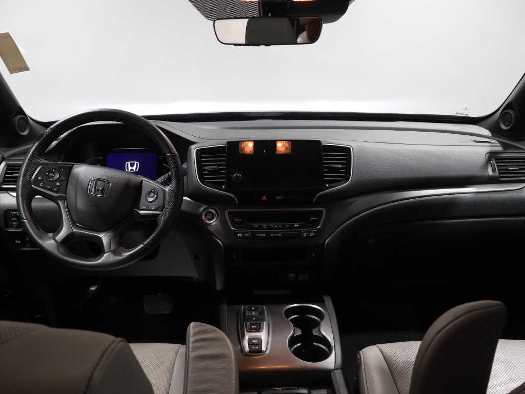 Used 2023 Honda Passport EX-L image 17