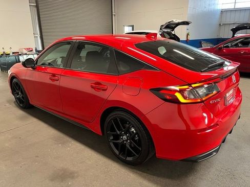 Used 2025 Honda Civic Sport image 5