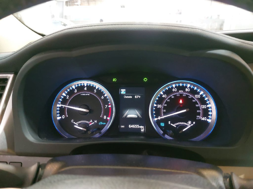 Used 2019 Toyota Highlander XLE FWD image 20
