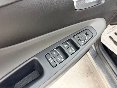 Used 2023 Hyundai Santa Fe SEL AWD/4WD image 16