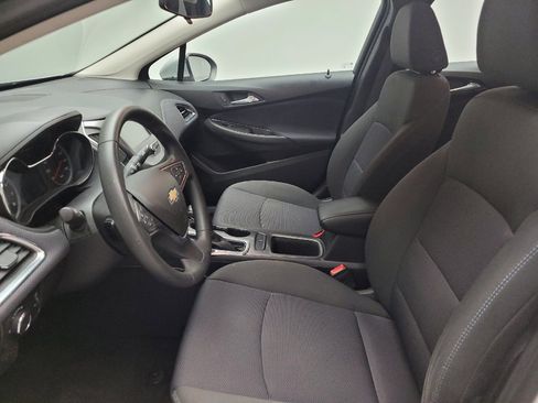 Used 2017 Chevrolet Cruze LT FWD image 17
