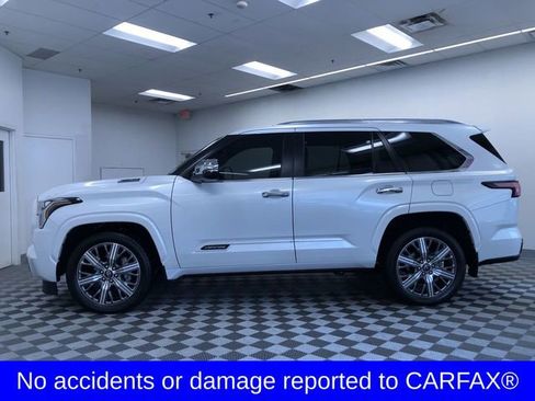 Used 2025 Toyota Sequoia Capstone image 3