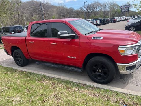 Used 2019 RAM 1500 Big Horn AWD/4WD image 4