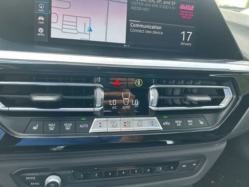 Used 2025 BMW Z4 sDrive30i image 38