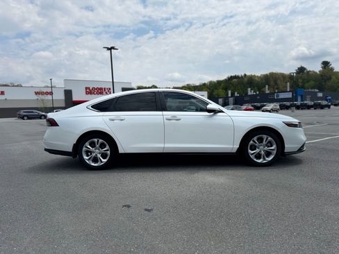 Used 2023 Honda Accord LX image 8