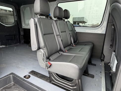Used 2024 Mercedes-Benz Sprinter 2500 image 15
