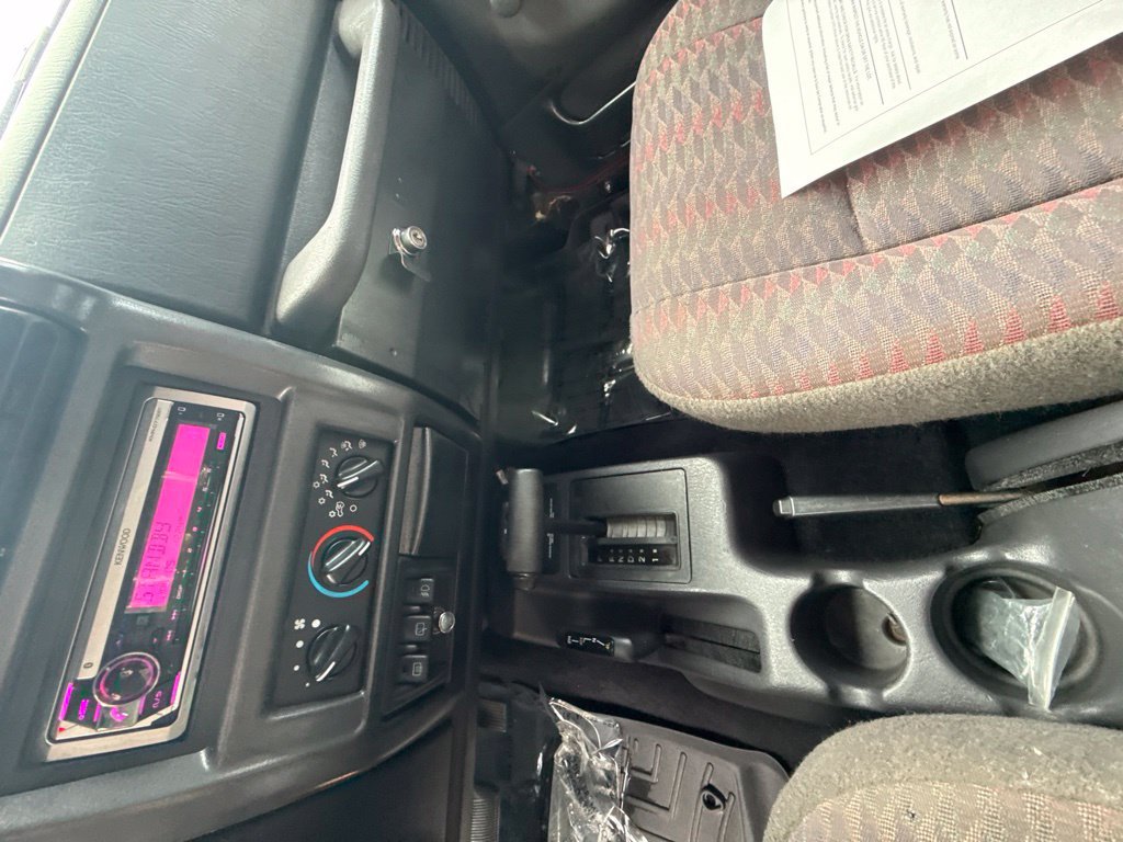 Used 2000 Jeep Wrangler Sport AWD/4WD image 18