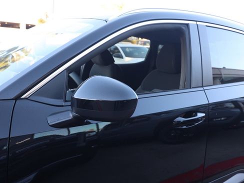 New 2026 Nissan Kicks SV image 12