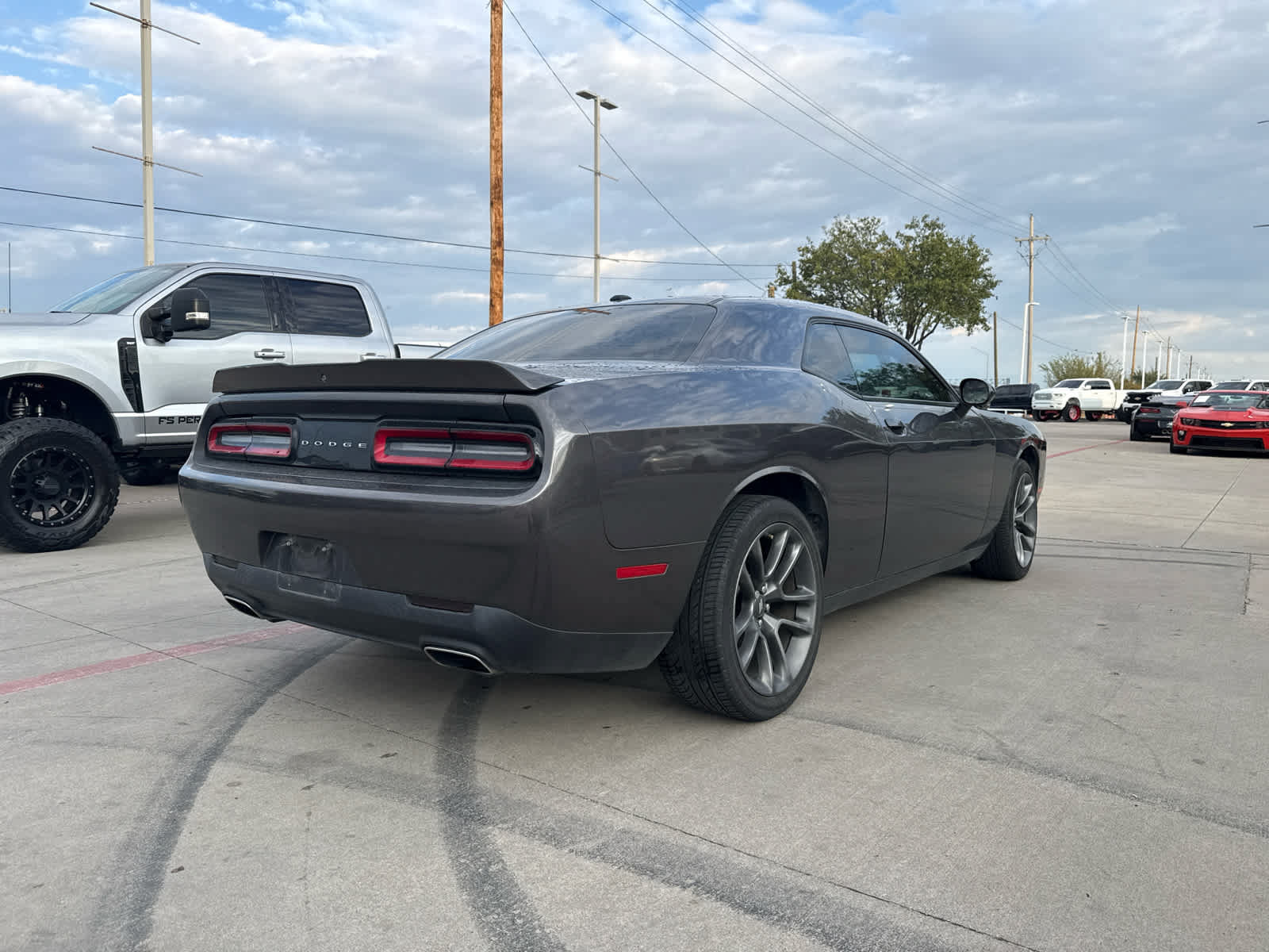 Used 2021 Dodge Challenger SXT RWD image 3