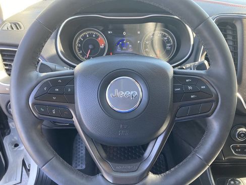 Used 2022 Jeep Cherokee Trailhawk w/ Sun, Sound & Nav Group image 17