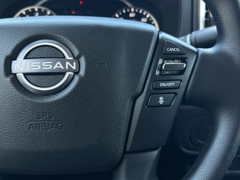 Used 2025 Nissan Frontier SV RWD image 30