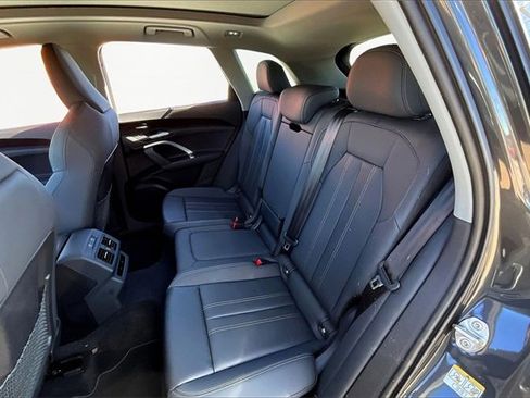 Used 2025 Audi Q5 Premium Plus w/ Premium Plus image 28