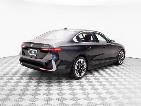 Certified 2025 BMW 540i xDrive image 5