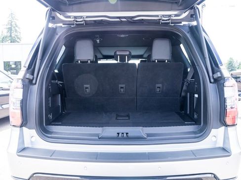 Used 2020 Ford Expedition Limited w/ Equipment Group 303A AWD/4WD image 7