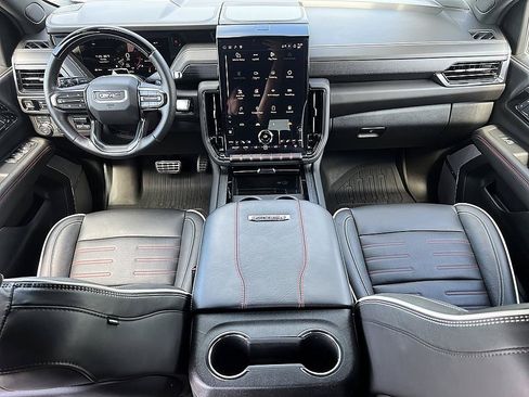 Used 2025 GMC Yukon XL AT4 Ultimate AWD/4WD image 19