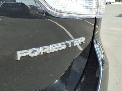 Certified 2023 Subaru Forester Premium image 14