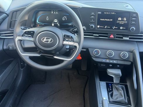 New 2026 Hyundai Elantra SE image 11