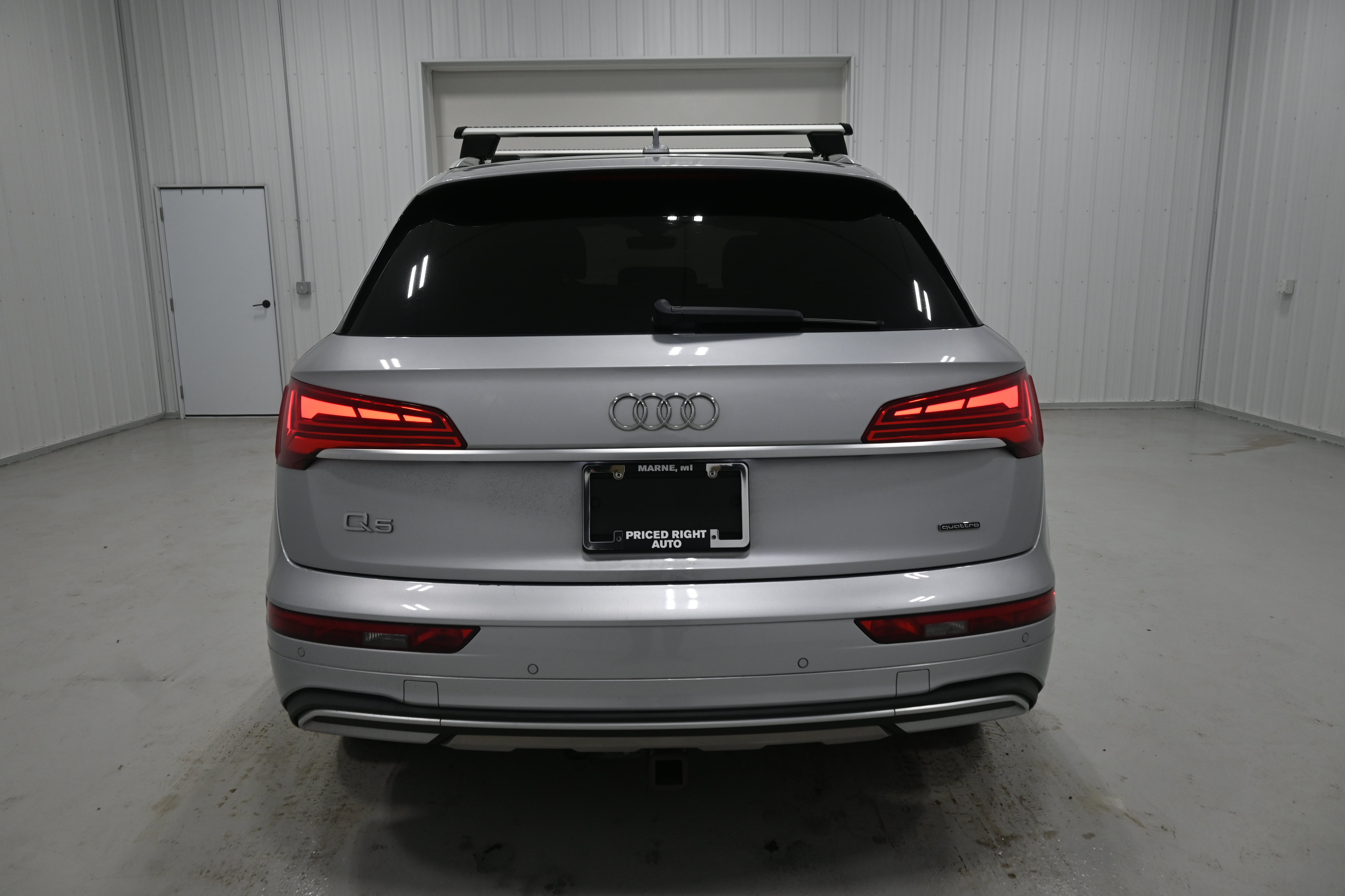 Used 2021 Audi Q5 2.0T Premium w/ Convenience Package AWD/4WD image 30