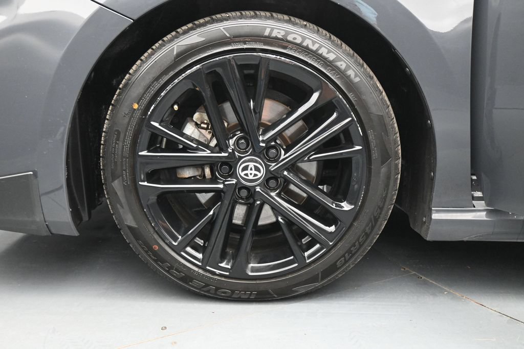 Used 2025 Toyota Camry SE FWD image 27
