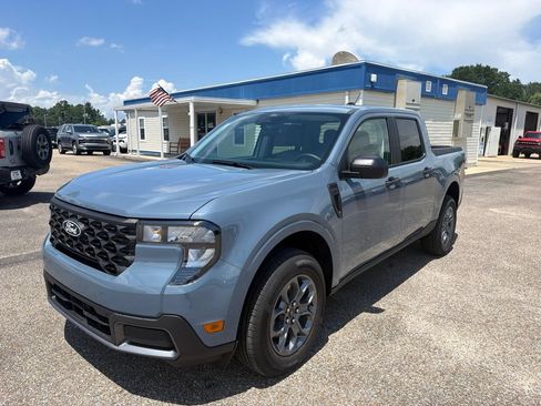 New 2026 Ford Maverick XLT FWD image 2