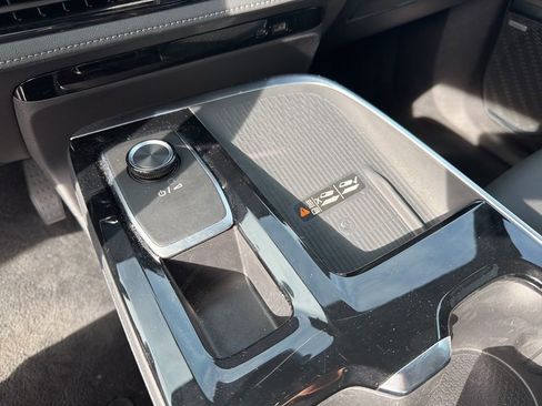 Used 2025 Buick Enclave Preferred image 60