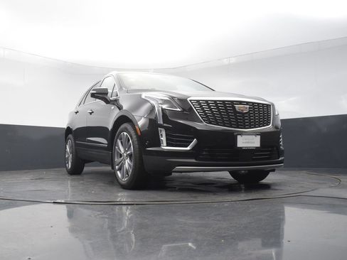 New 2026 Cadillac XT5 Premium Luxury w/ Driver Assist Package AWD/4WD image 46