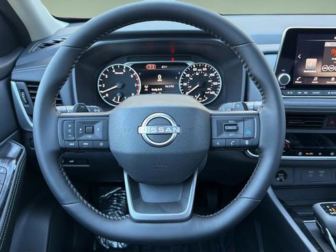 New 2026 Nissan Rogue SV image 9