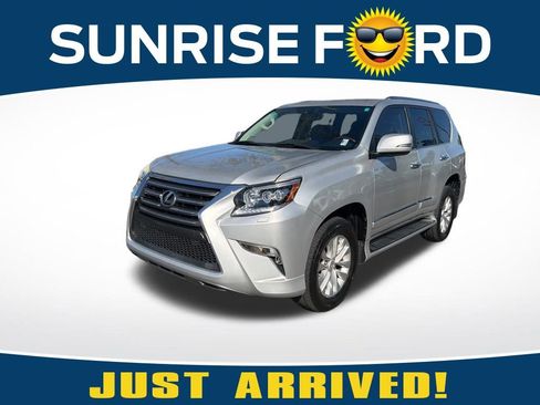 Used 2014 Lexus GX 460 image 1