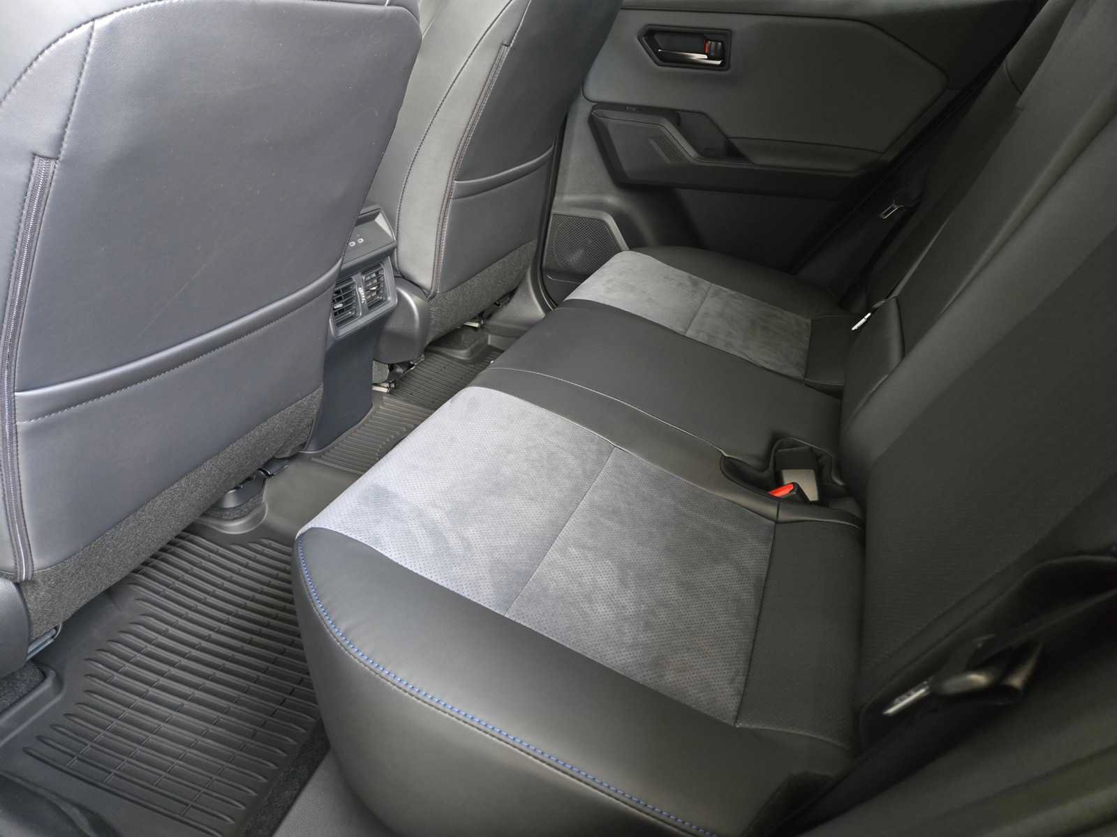 New 2026 Toyota RAV4 XSE AWD/4WD image 9