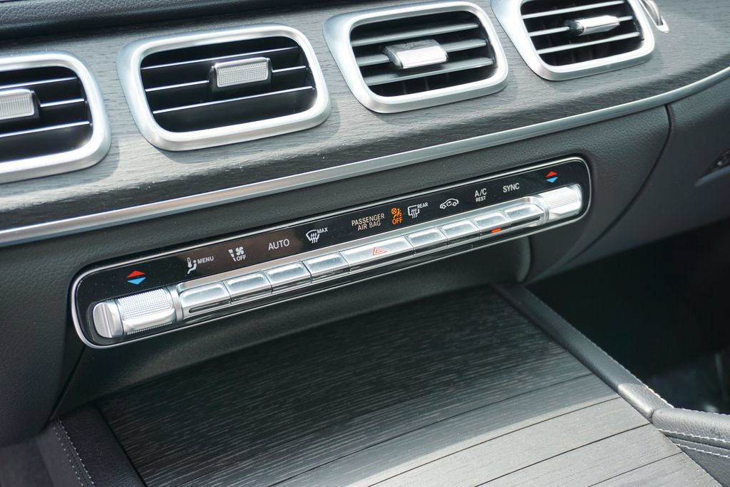Certified 2025 Mercedes-Benz GLE 350 4MATIC image 19