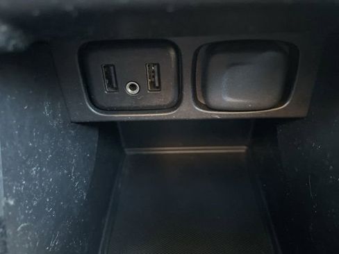 Used 2017 Buick Encore Preferred w/ Experience Buick Package image 22