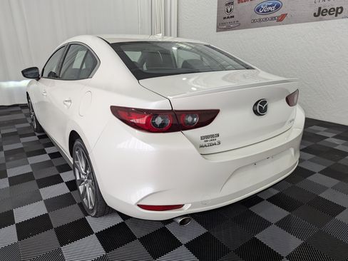 Used 2022 MAZDA MAZDA3 s FWD image 9