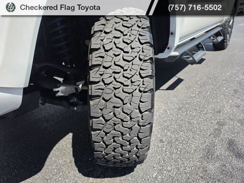 Used 2023 Toyota Tacoma SR5 RWD image 10