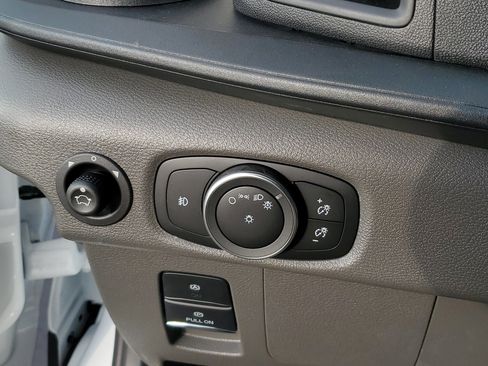 New 2025 Ford Transit 250 148 Medium Roof w/ Load Area Protection Package image 18