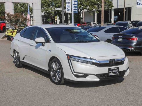 Used 2018 Honda Clarity Plug-In Hybrid image 3