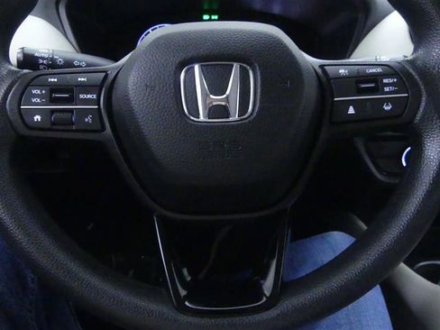 Used 2025 Honda HR-V LX image 13