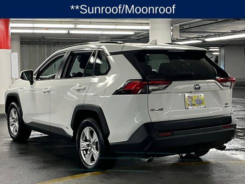 Used 2020 Toyota RAV4 XLE w/ Convenience Package AWD/4WD image 5