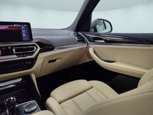 Used 2025 BMW 330i xDrive Sedan w/ M Sport Package image 24