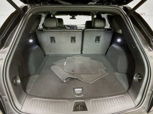 Used 2024 Cadillac XT5 Luxury image 29