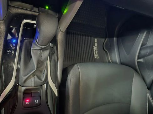 Certified 2025 Toyota Corolla Cross XLE FWD image 27