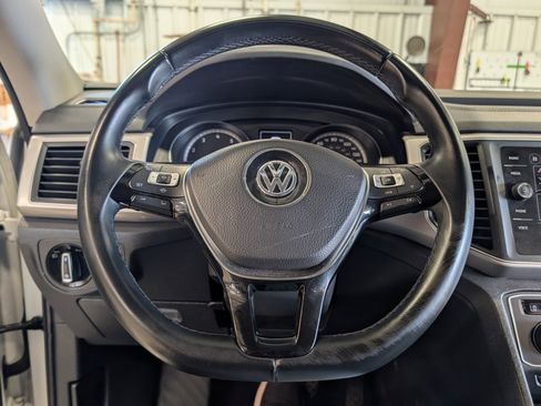 Used 2019 Volkswagen Atlas SE image 35