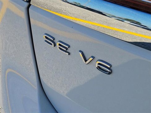 Used 2022 Volkswagen Atlas SE image 6