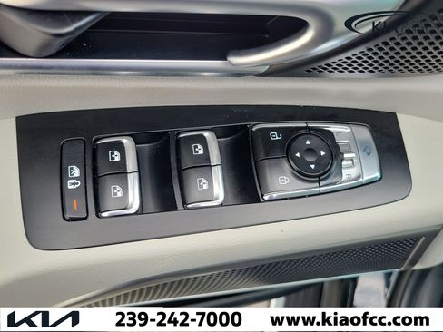 Certified 2025 Kia Telluride EX FWD image 24