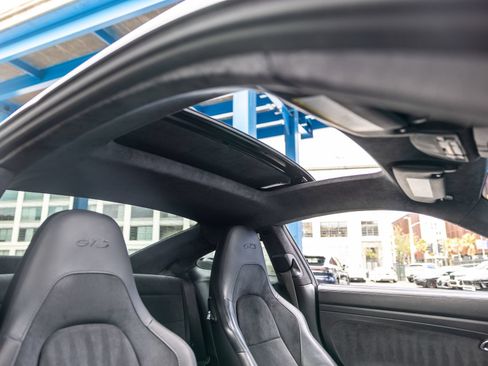 Used 2018 Porsche 911 Carrera GTS RWD image 53