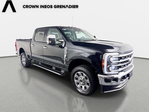 Used 2026 Ford F250 Lariat w/ Lariat Premium Package AWD/4WD image 3