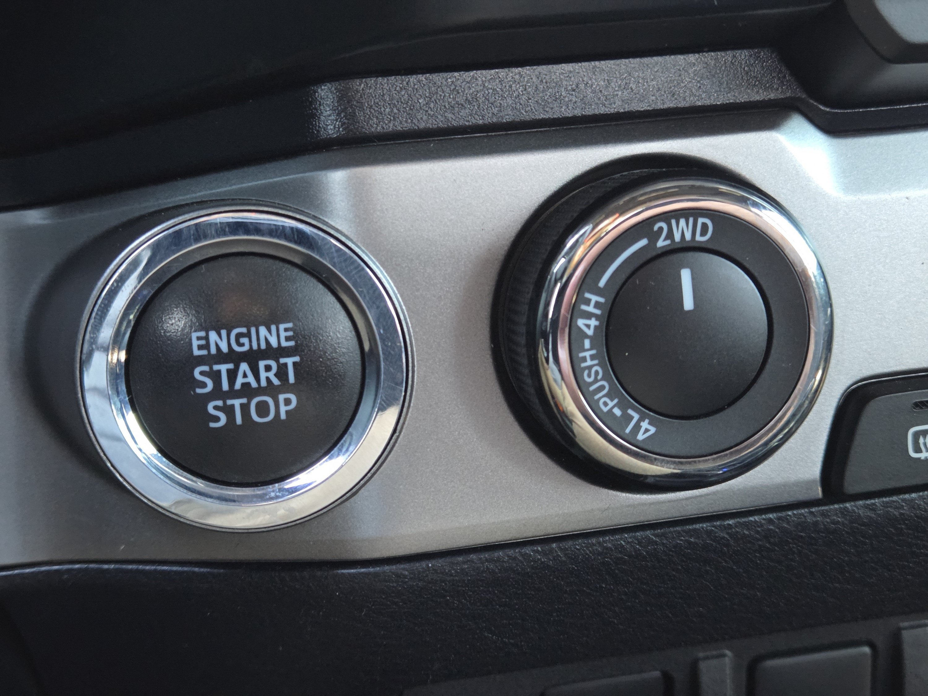 Used 2021 Toyota Tacoma Limited AWD/4WD image 12