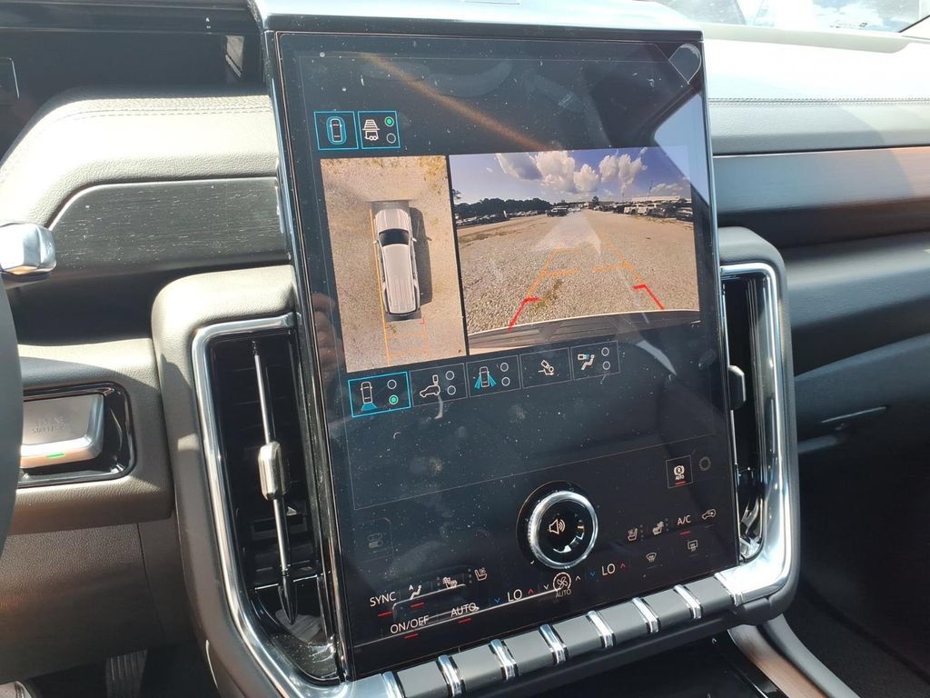 New 2026 GMC Yukon XL Denali w/ Advanced Technology Package AWD/4WD image 21